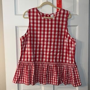 Adorable red and white check top. EUC